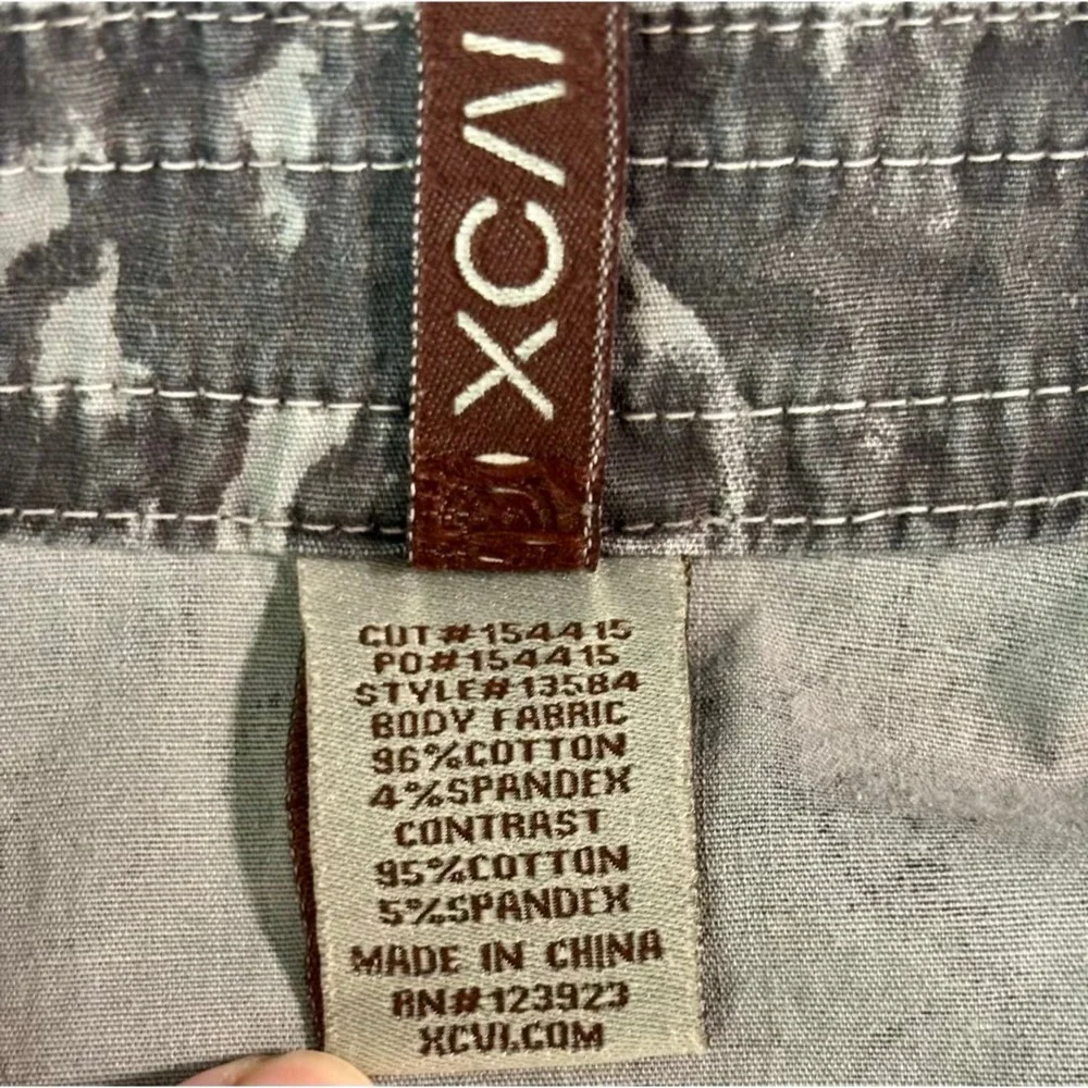 XCVI Leopard Print Mixed Media Jacket Large Gray Full Zip Athleisure Yoga Animal